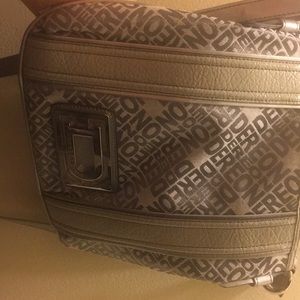 ➡️Dereon silver pocketbook